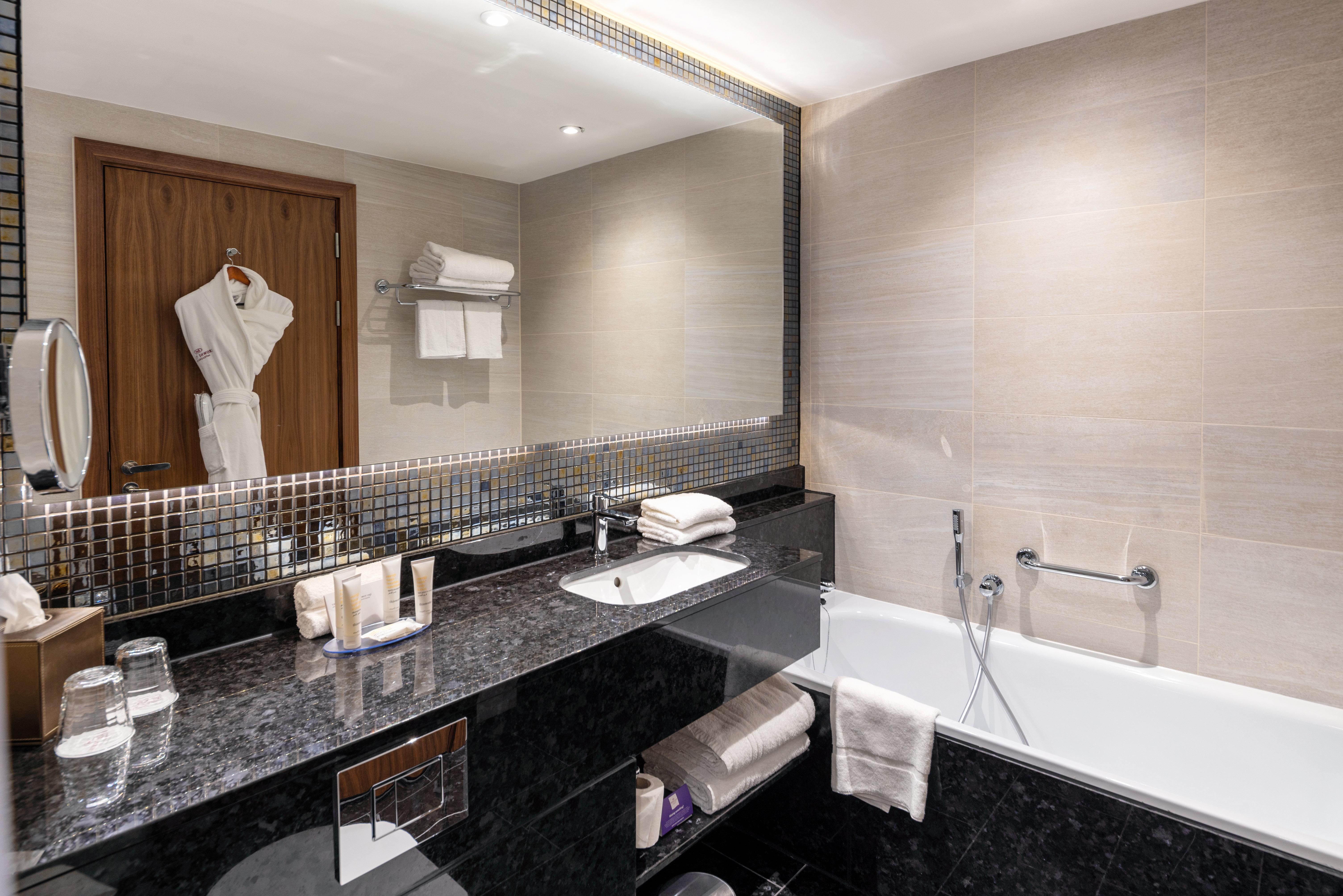 Crowne Plaza London Heathrow T4 By Ihg Hotel Hillingdon Ngoại thất bức ảnh