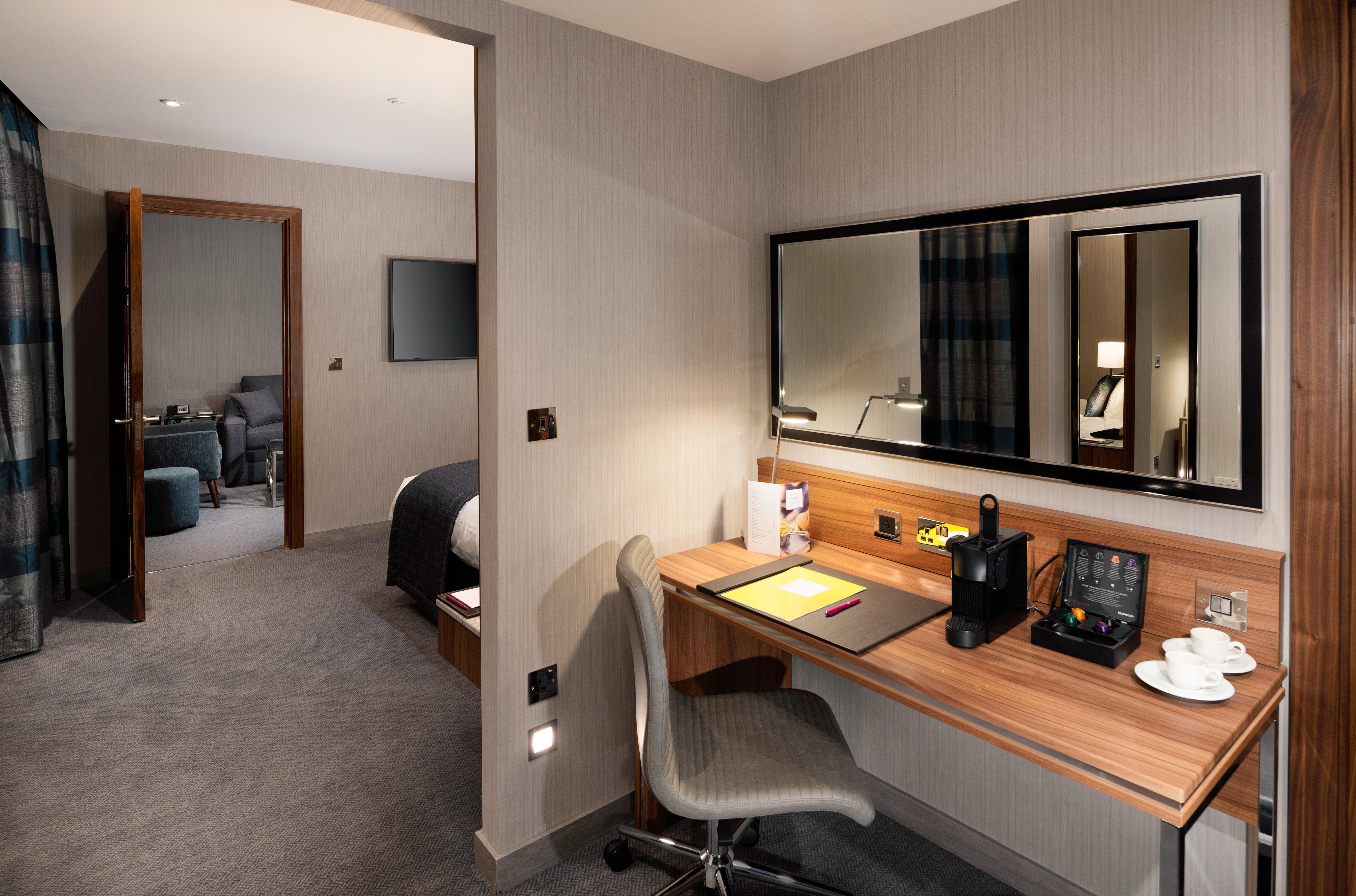 Crowne Plaza London Heathrow T4 By Ihg Hotel Hillingdon Ngoại thất bức ảnh